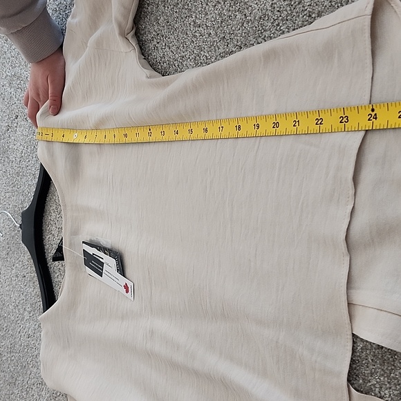 FRANK LYMAN Loose Top With Tie Sleeve Detail Size 8 - Picture 6 of 7